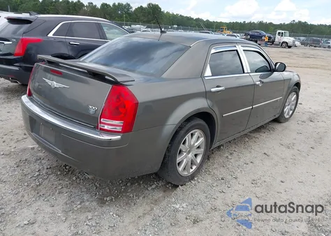 2008 Chrysler 300C Hemi z USA, uszkodzony, nr VIN 2C3KA63HX8H311148